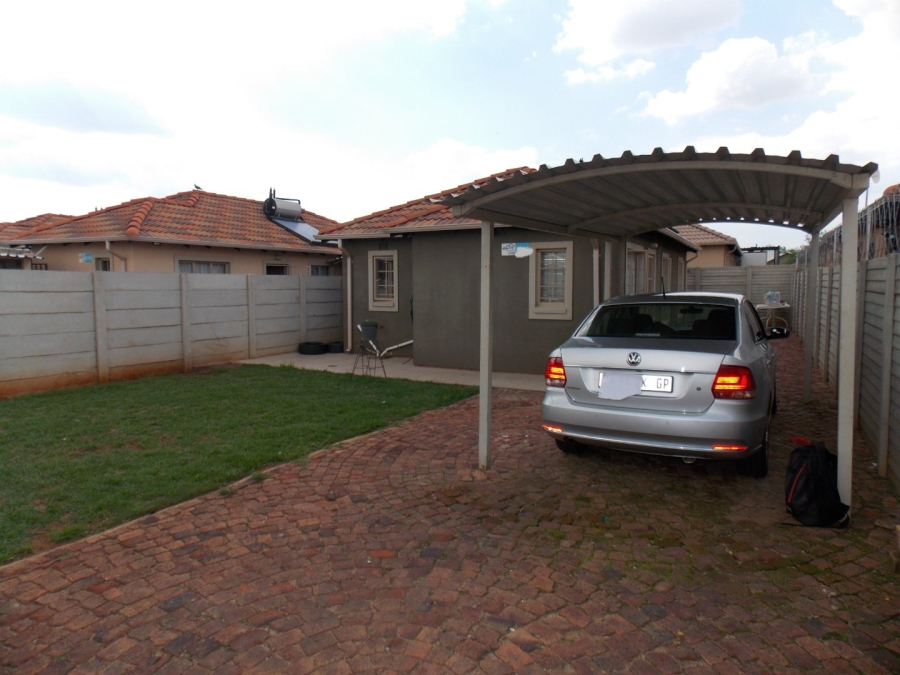 3 Bedroom Property for Sale in Sky City Gauteng