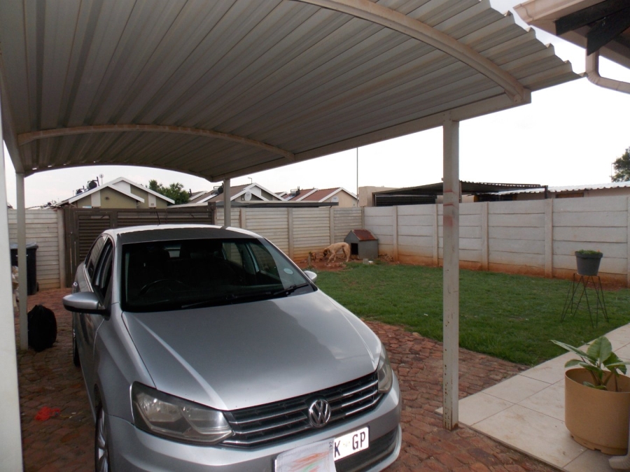 3 Bedroom Property for Sale in Sky City Gauteng