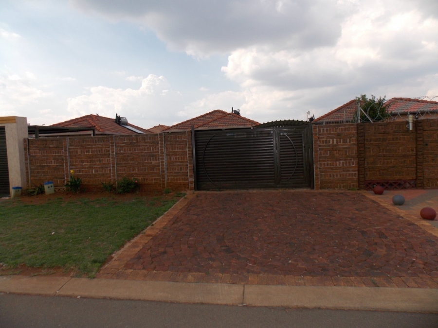 3 Bedroom Property for Sale in Sky City Gauteng