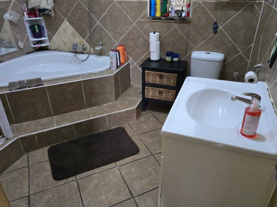 3 Bedroom Property for Sale in Primrose Gauteng