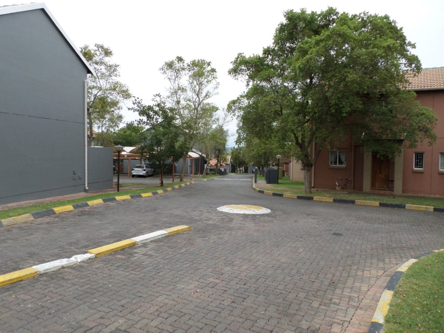2 Bedroom Property for Sale in Aloe Ridge Estate Gauteng
