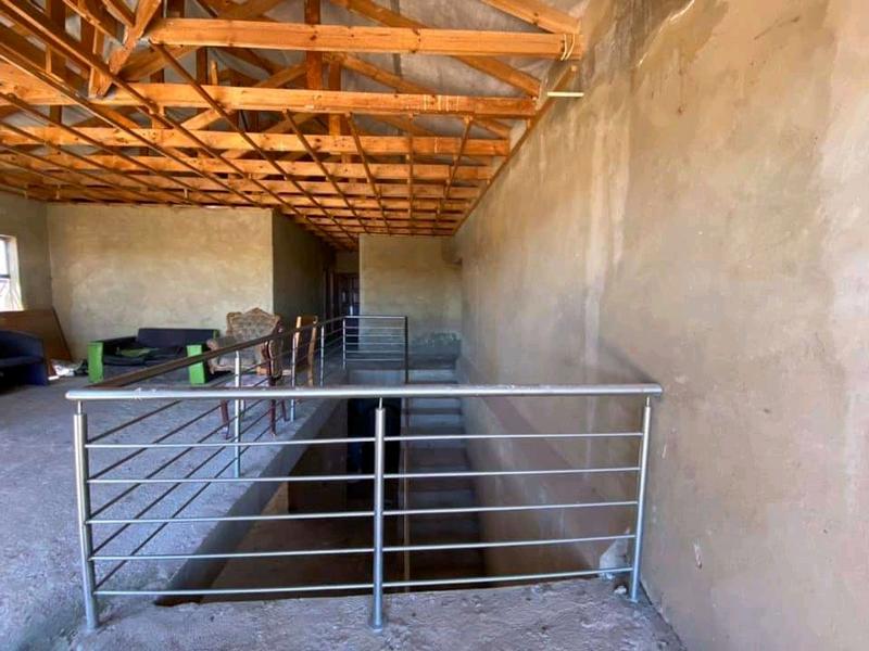 4 Bedroom Property for Sale in Protea Glen Gauteng