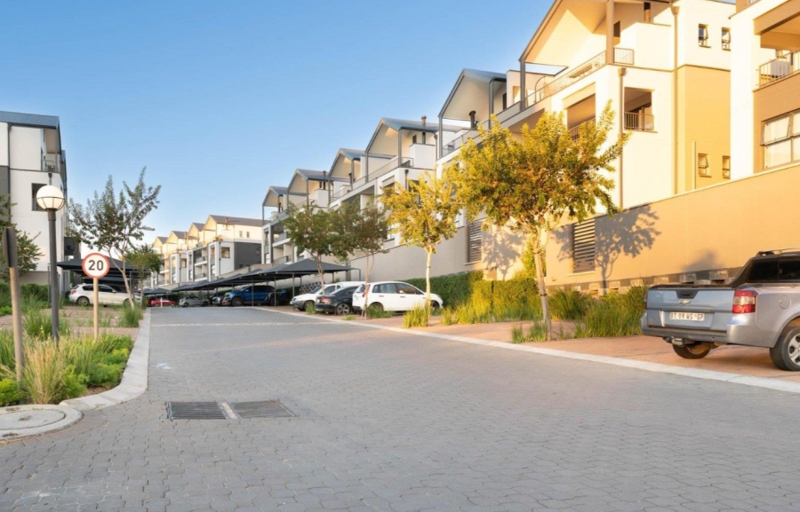 To Let 1 Bedroom Property for Rent in Waterfall Gauteng