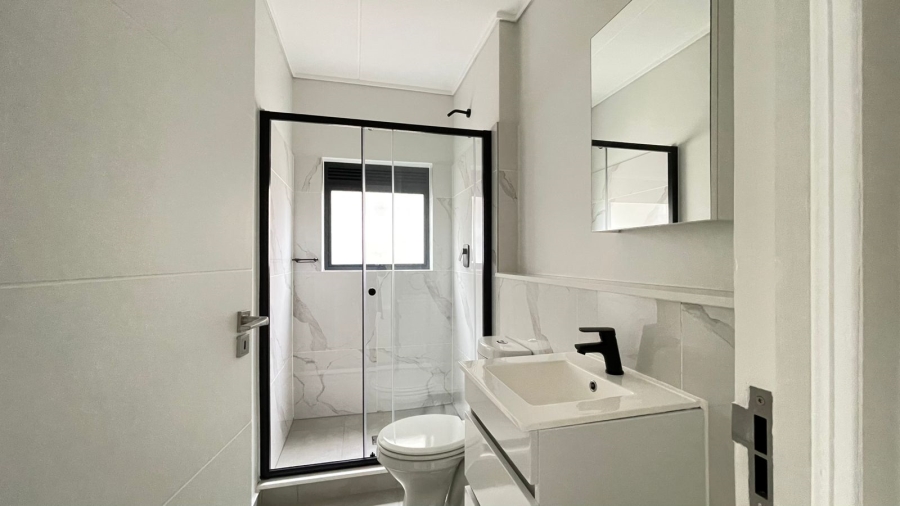 To Let 1 Bedroom Property for Rent in Waterfall Gauteng