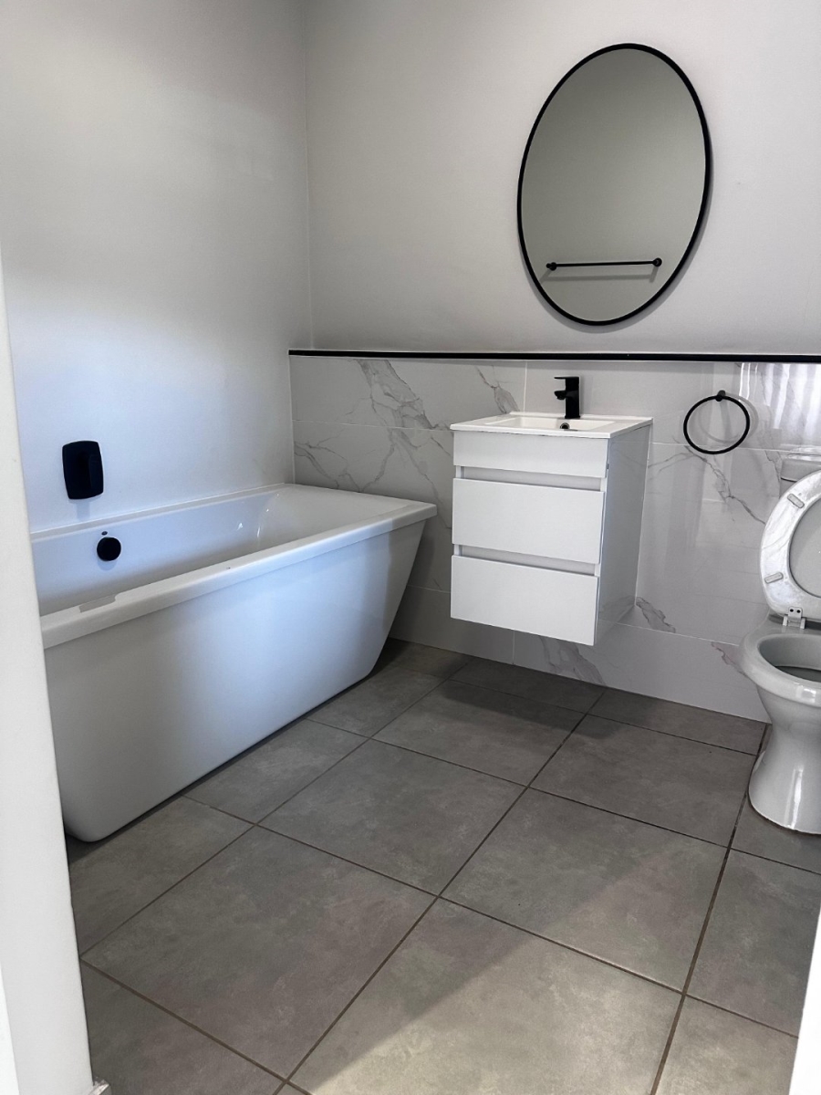 To Let 3 Bedroom Property for Rent in Waterfall Gauteng