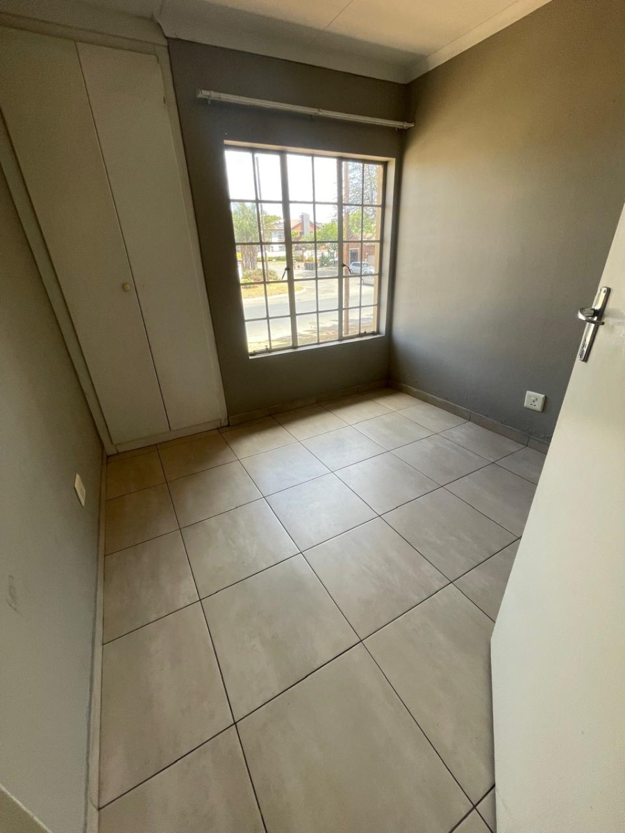 3 Bedroom Property for Sale in Terenure Gauteng
