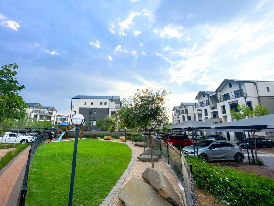 To Let 2 Bedroom Property for Rent in Waterfall Heights Gauteng