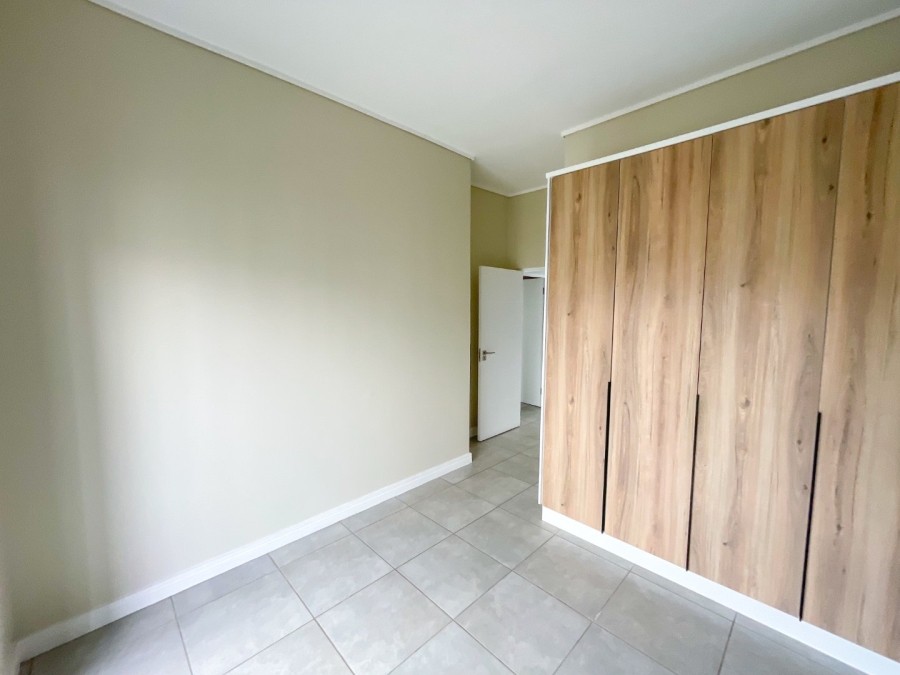 To Let 2 Bedroom Property for Rent in Waterfall Heights Gauteng