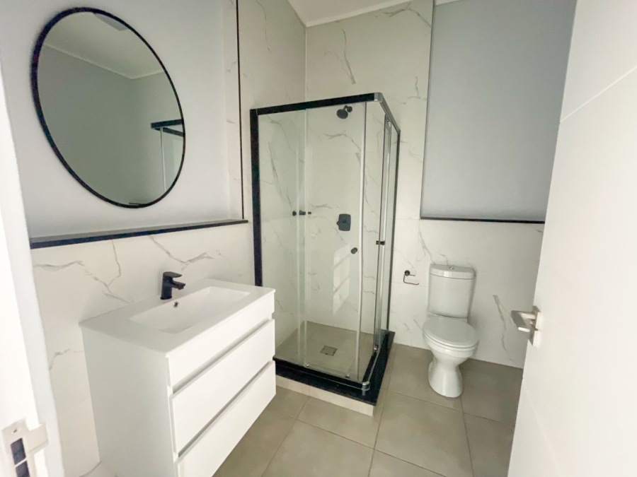 To Let 2 Bedroom Property for Rent in Waterfall Heights Gauteng