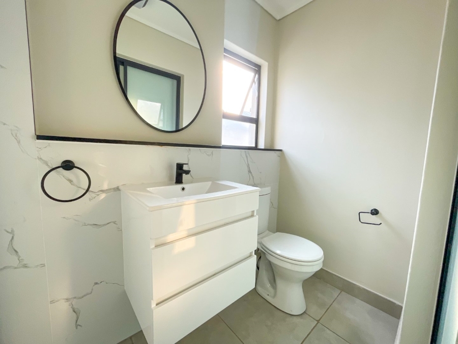 To Let 2 Bedroom Property for Rent in Waterfall Heights Gauteng