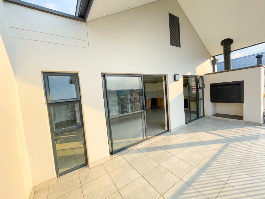 To Let 2 Bedroom Property for Rent in Waterfall Heights Gauteng