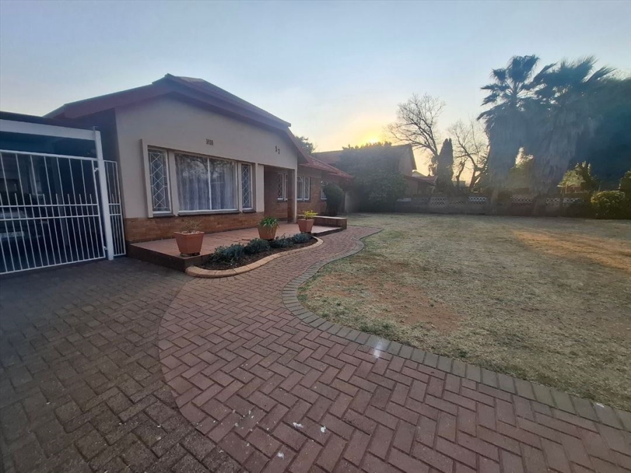 3 Bedroom Property for Sale in Parkdene Gauteng