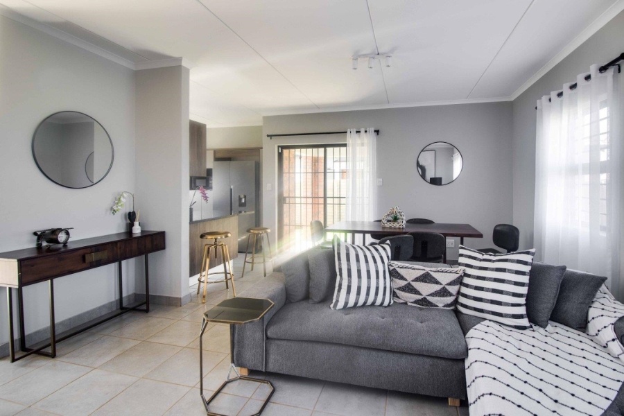 4 Bedroom Property for Sale in Protea Glen Gauteng