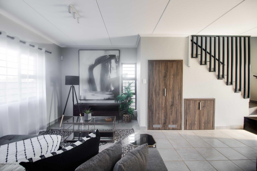 4 Bedroom Property for Sale in Protea Glen Gauteng