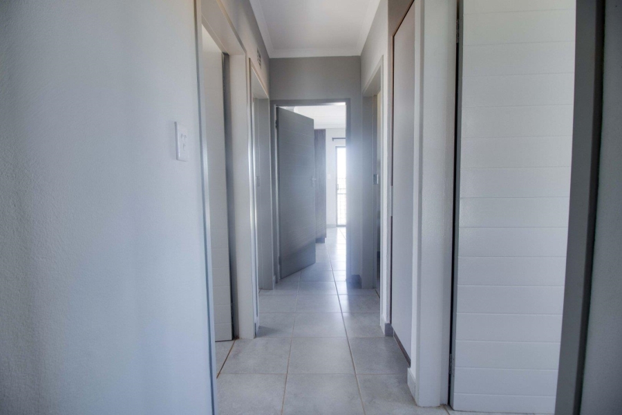 4 Bedroom Property for Sale in Protea Glen Gauteng