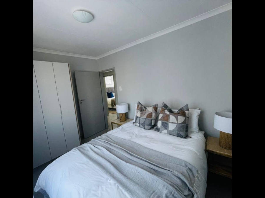 4 Bedroom Property for Sale in Protea Glen Gauteng