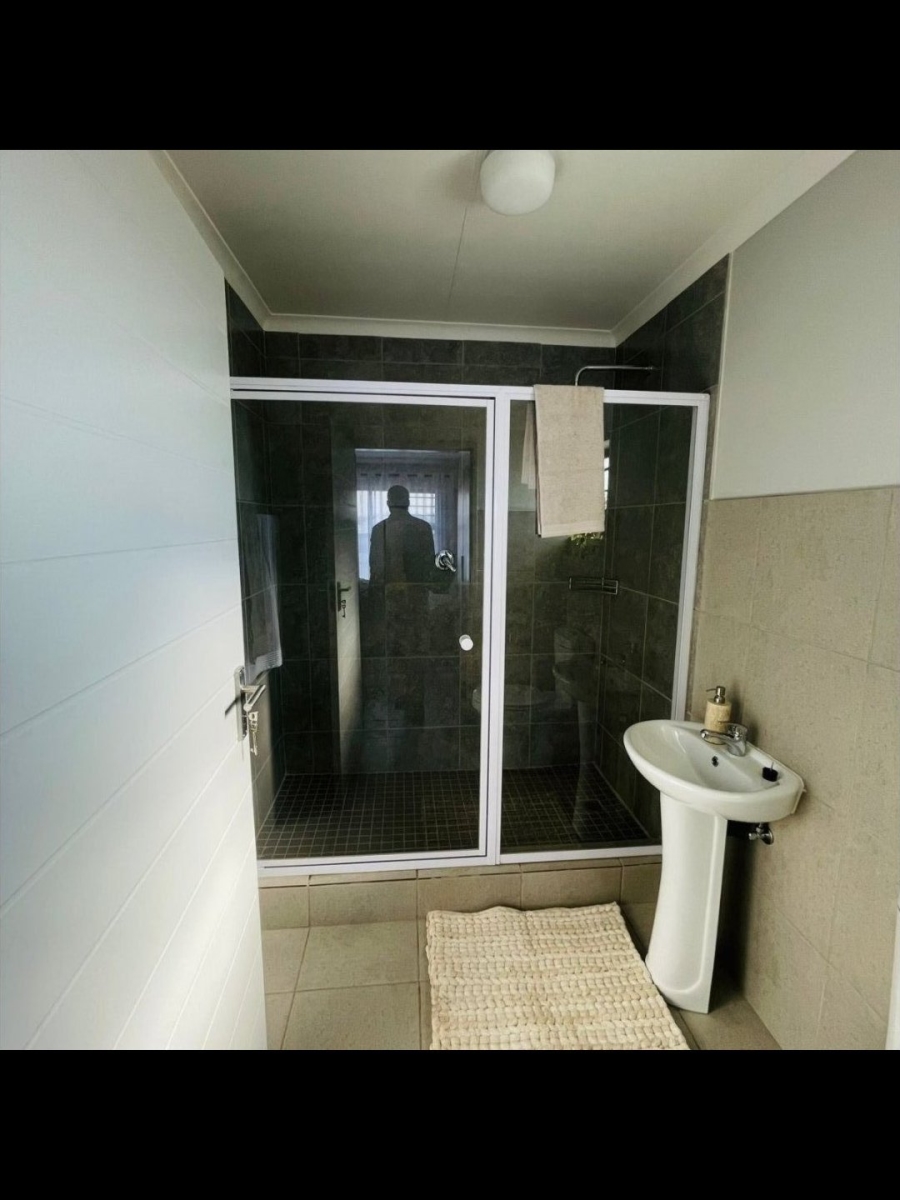 4 Bedroom Property for Sale in Protea Glen Gauteng