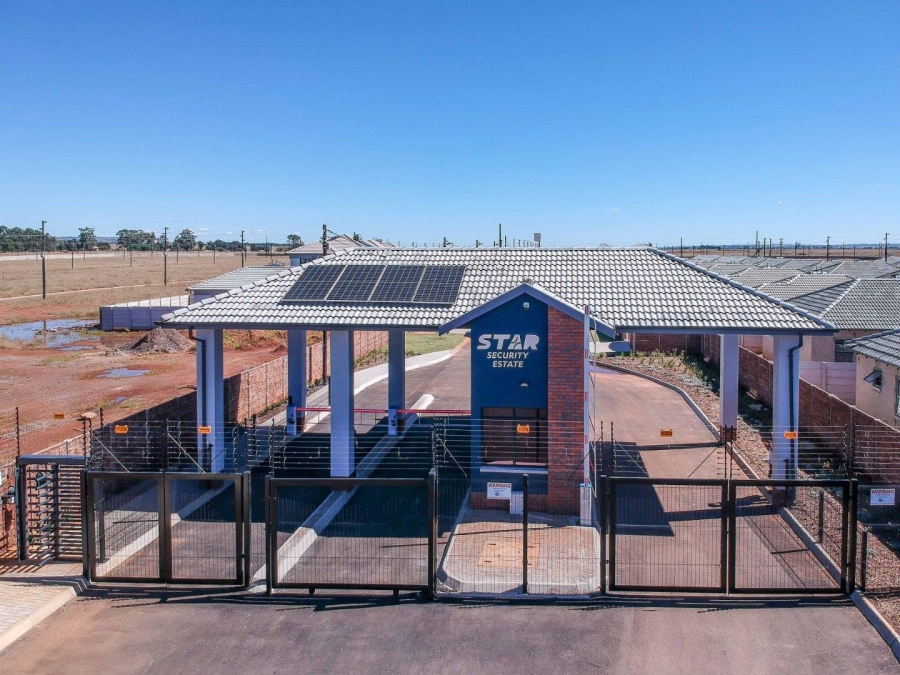 4 Bedroom Property for Sale in Protea Glen Gauteng