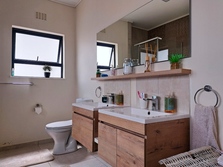 To Let 4 Bedroom Property for Rent in North Riding Gauteng