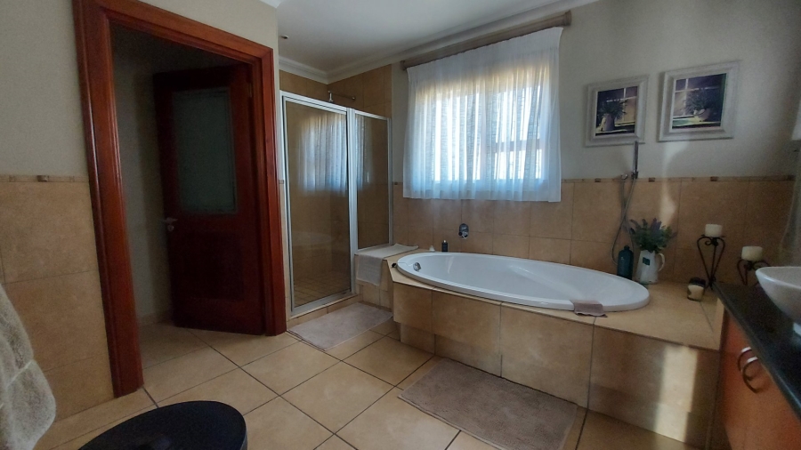 4 Bedroom Property for Sale in Sunward Park Gauteng