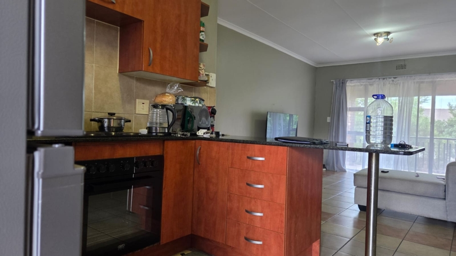 2 Bedroom Property for Sale in Sonneveld Gauteng
