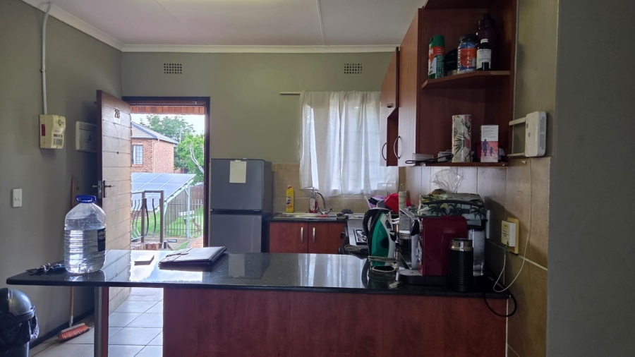 2 Bedroom Property for Sale in Sonneveld Gauteng