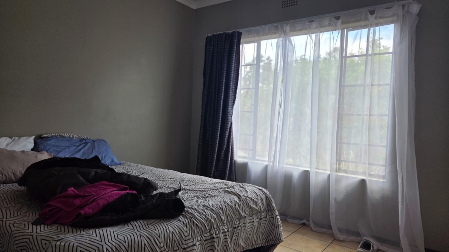 2 Bedroom Property for Sale in Sonneveld Gauteng
