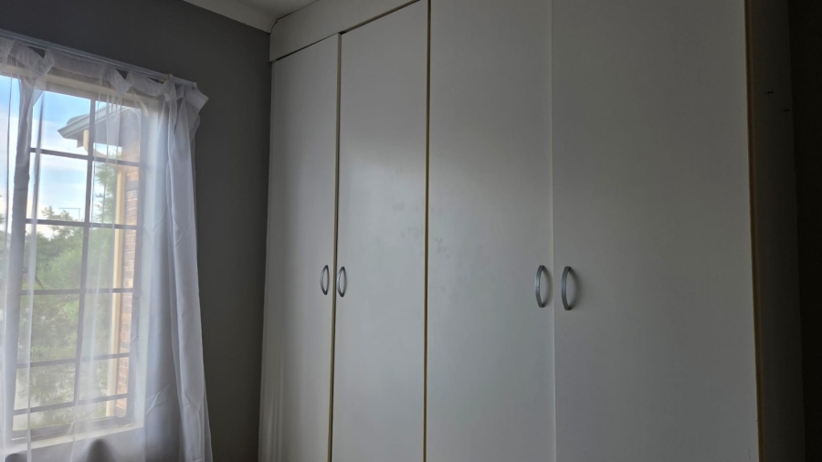 2 Bedroom Property for Sale in Sonneveld Gauteng