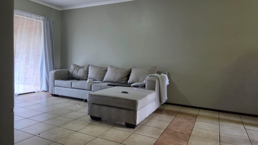 2 Bedroom Property for Sale in Sonneveld Gauteng