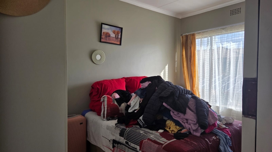 2 Bedroom Property for Sale in Sonneveld Gauteng