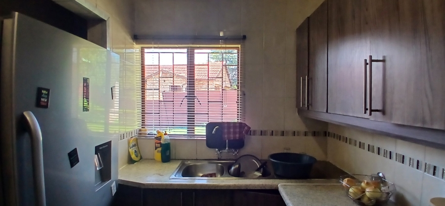 To Let 3 Bedroom Property for Rent in Heuweloord Gauteng