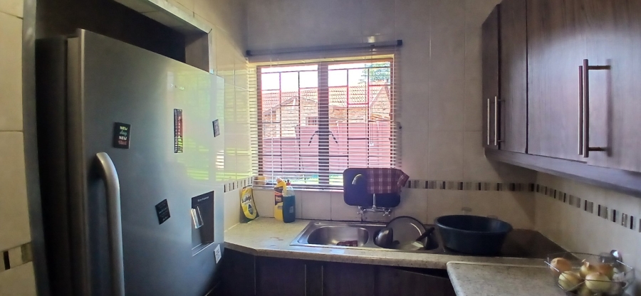 To Let 3 Bedroom Property for Rent in Heuweloord Gauteng