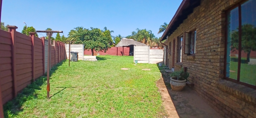 To Let 3 Bedroom Property for Rent in Heuweloord Gauteng