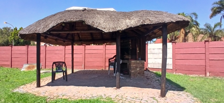 To Let 3 Bedroom Property for Rent in Heuweloord Gauteng