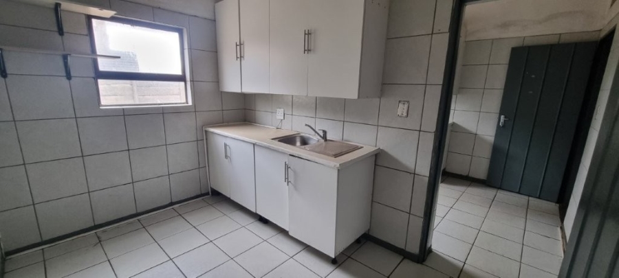  Bedroom Property for Sale in Bredell Gauteng