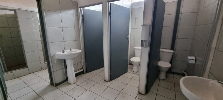  Bedroom Property for Sale in Bredell Gauteng