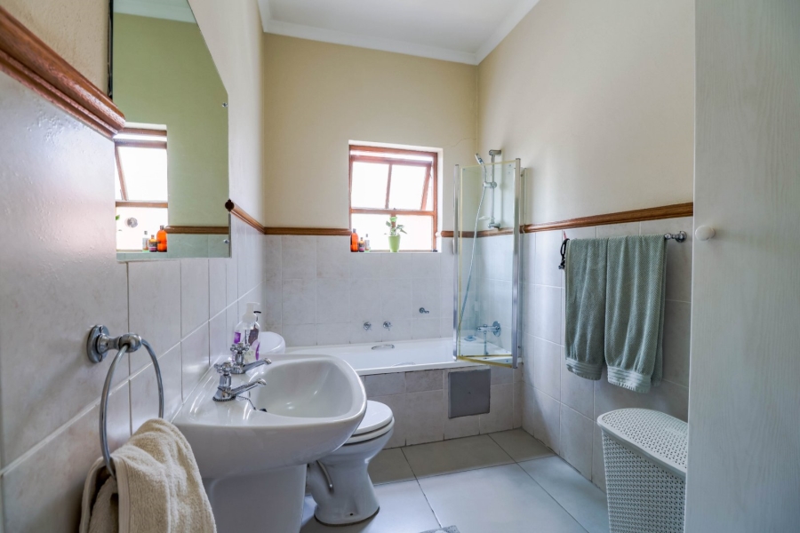 2 Bedroom Property for Sale in Bryanston Gauteng