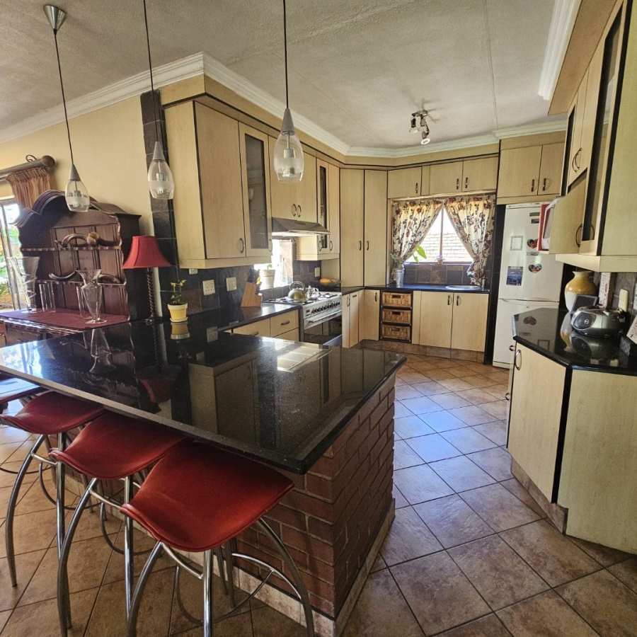 3 Bedroom Property for Sale in The Wilds Gauteng