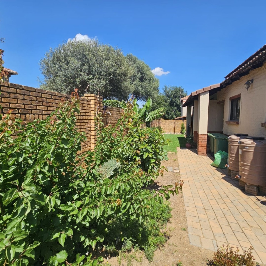 3 Bedroom Property for Sale in The Wilds Gauteng