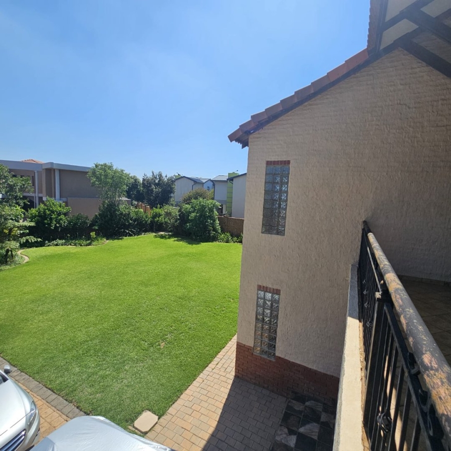 3 Bedroom Property for Sale in The Wilds Gauteng