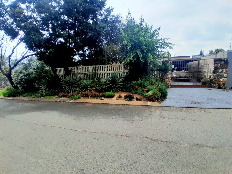 3 Bedroom Property for Sale in Noordwyk Gauteng
