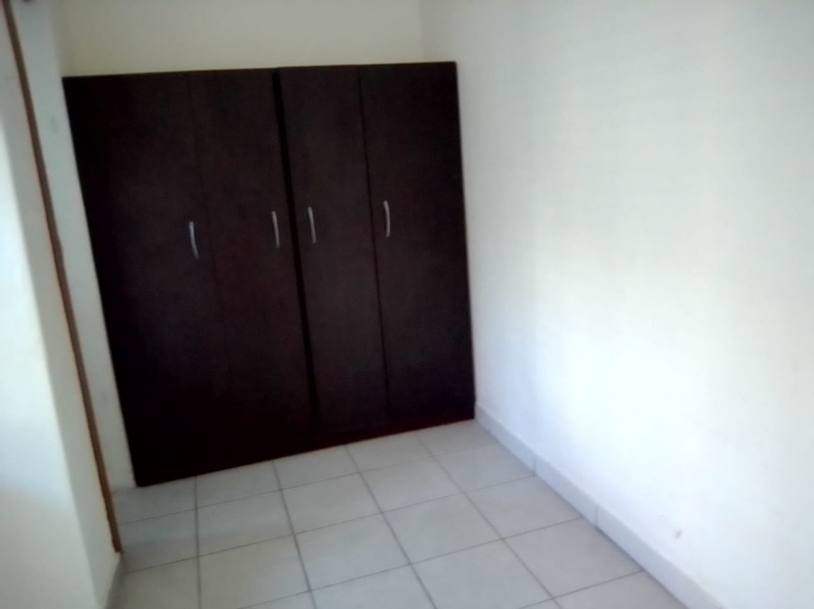 To Let 1 Bedroom Property for Rent in Coronationville Gauteng