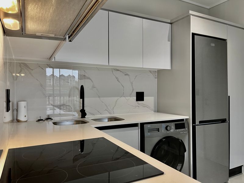 To Let 1 Bedroom Property for Rent in Waterfall Gauteng