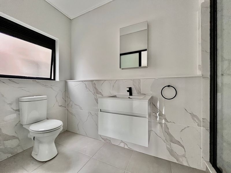 To Let 1 Bedroom Property for Rent in Waterfall Gauteng