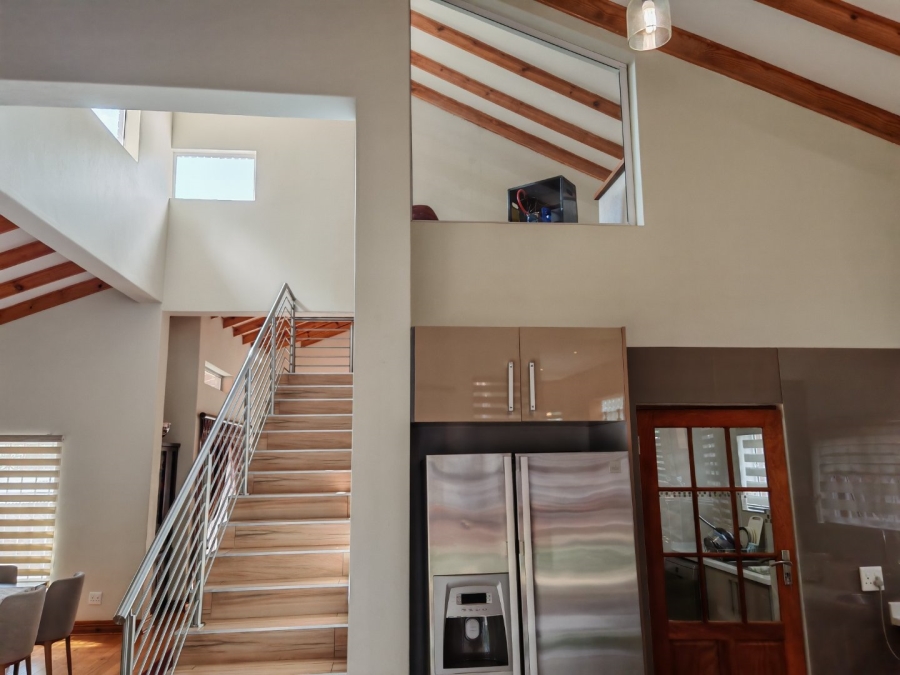 5 Bedroom Property for Sale in Houghton Estate Gauteng