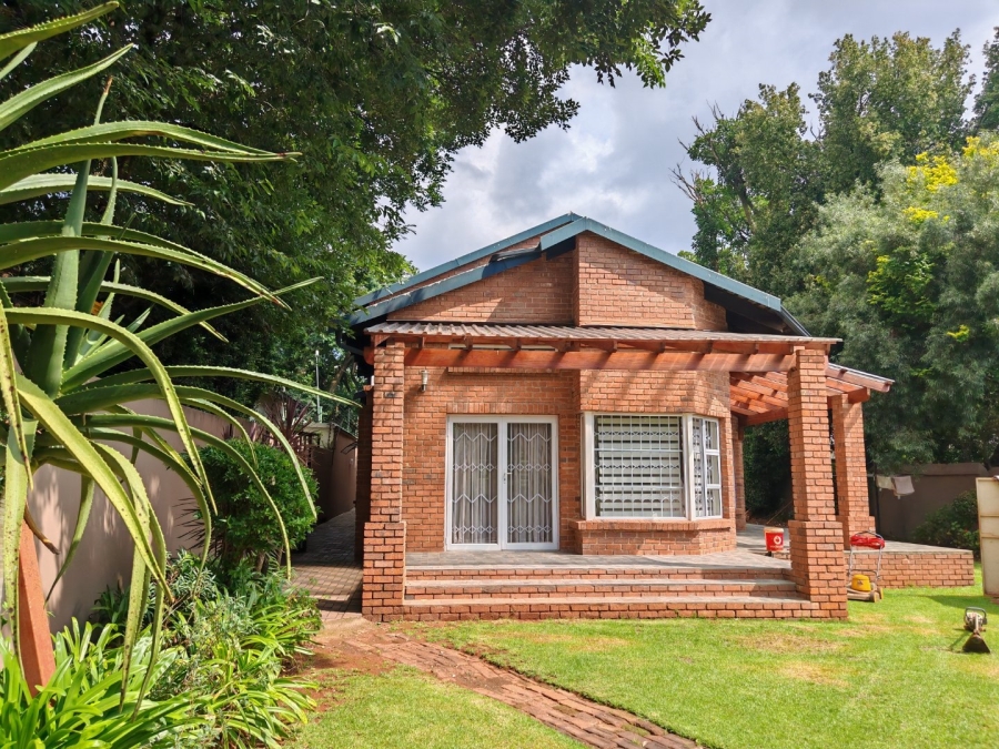5 Bedroom Property for Sale in Houghton Estate Gauteng