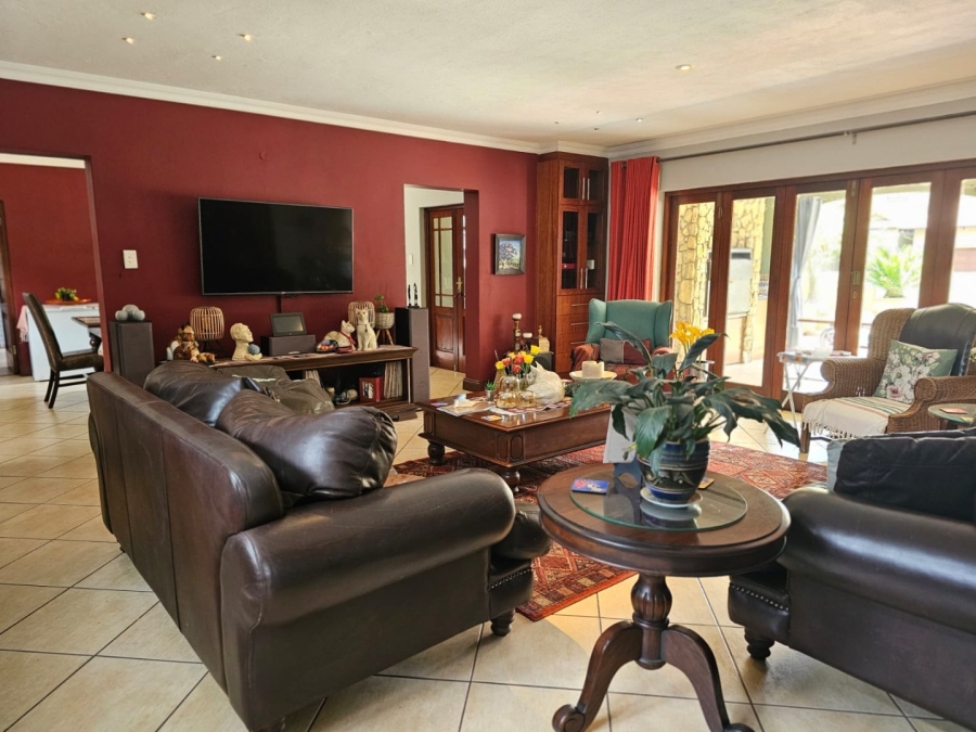 5 Bedroom Property for Sale in The Wilds Gauteng