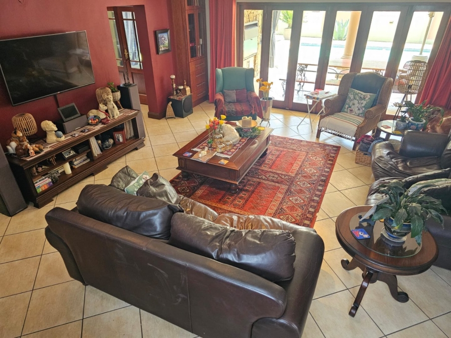 5 Bedroom Property for Sale in The Wilds Gauteng