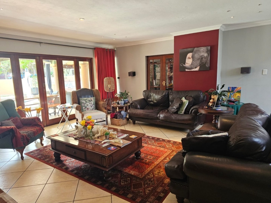 5 Bedroom Property for Sale in The Wilds Gauteng