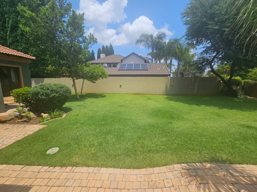 5 Bedroom Property for Sale in The Wilds Gauteng